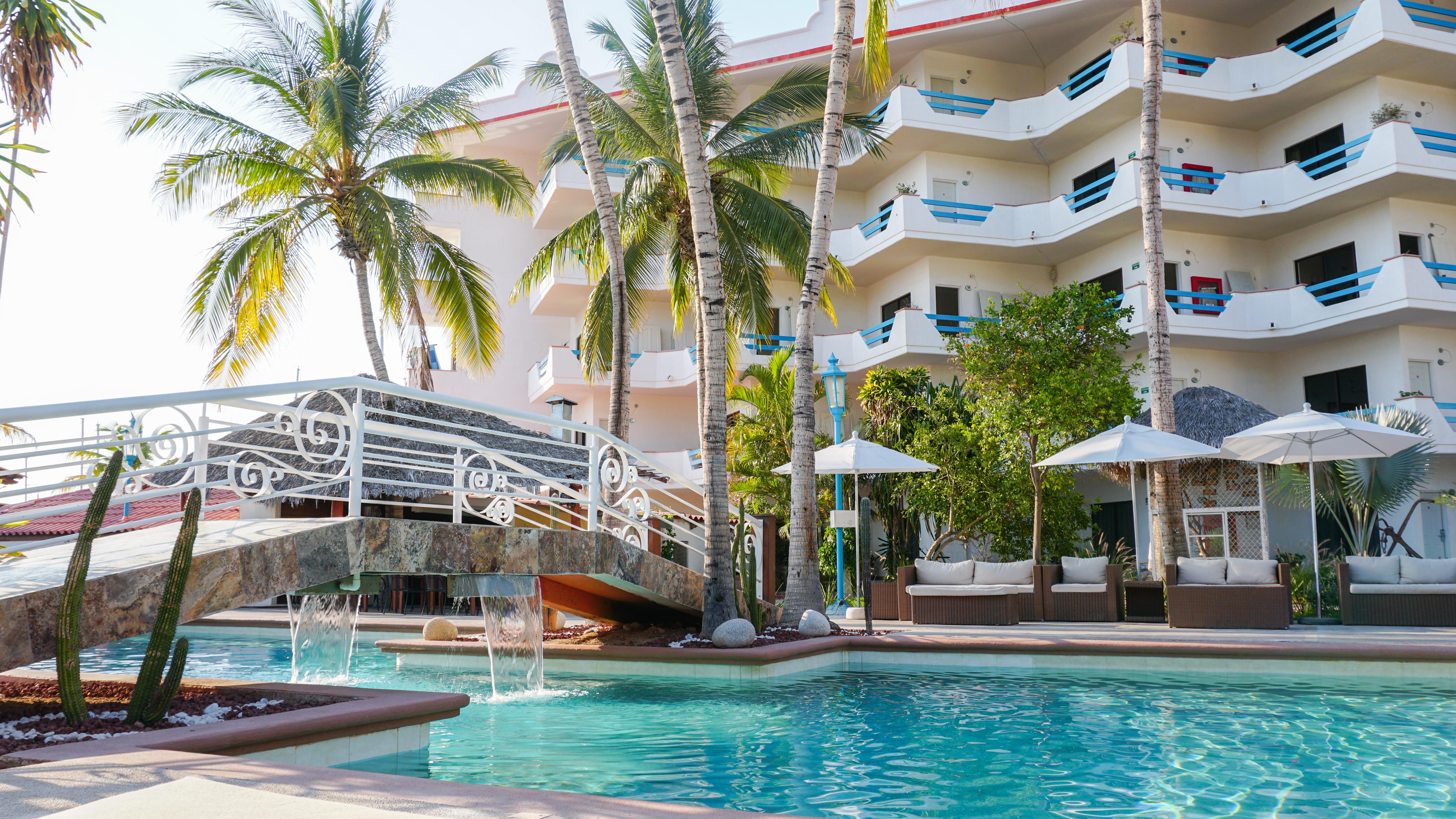The Westmarine Waterfront Hotel ラパス エクステリア 写真