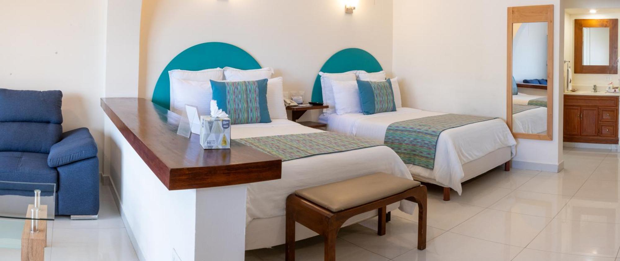 The Westmarine Waterfront Hotel ラパス エクステリア 写真