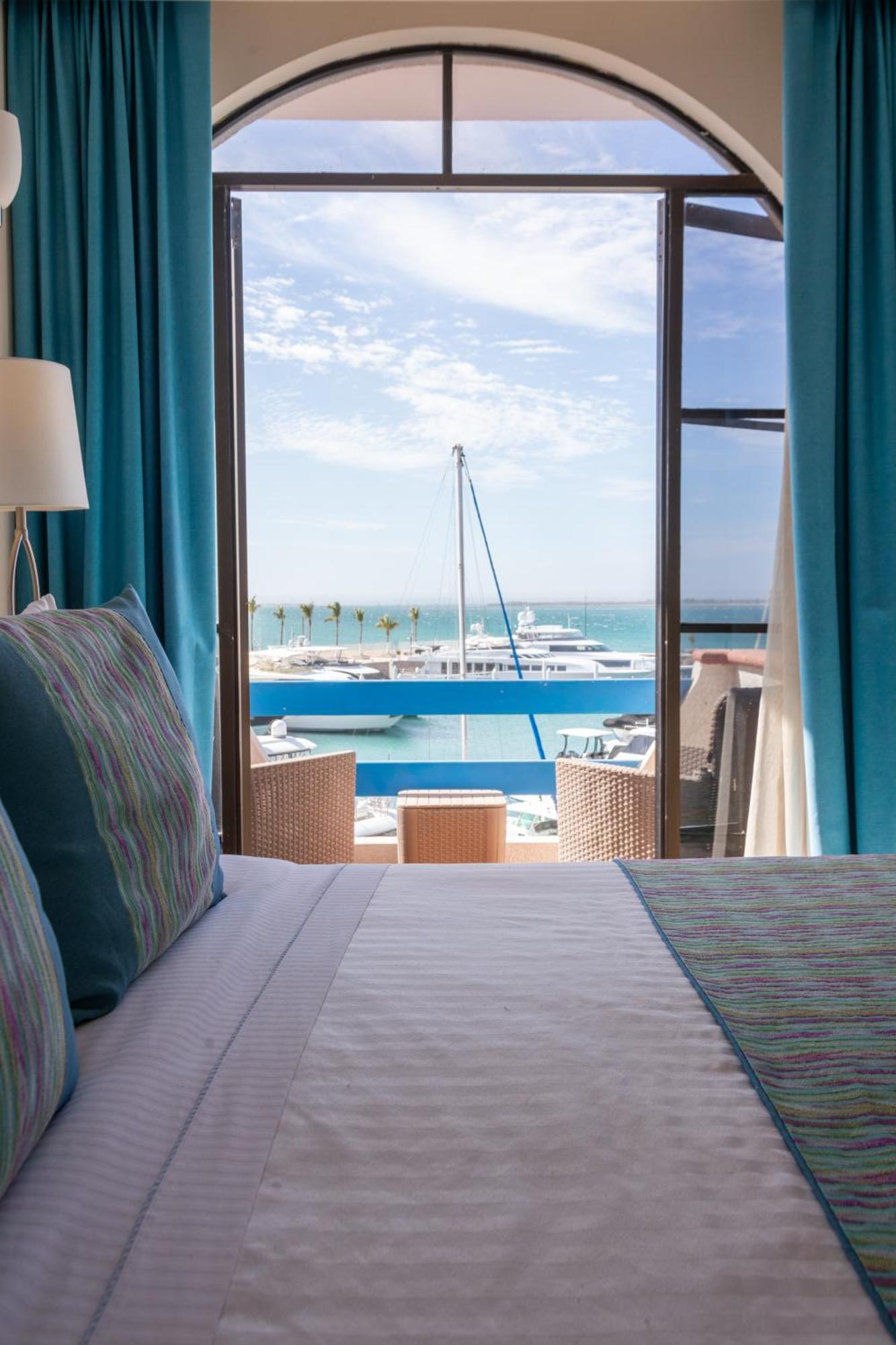 The Westmarine Waterfront Hotel ラパス エクステリア 写真