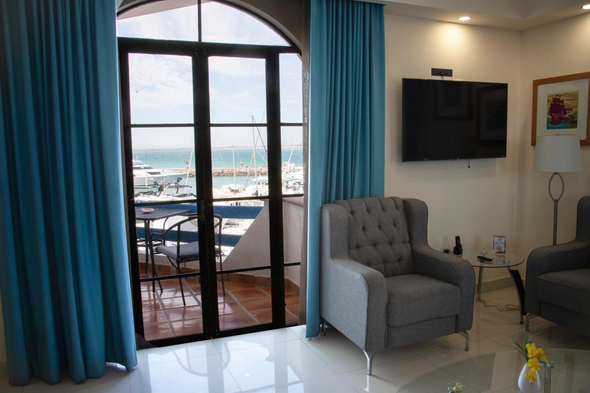 The Westmarine Waterfront Hotel ラパス エクステリア 写真