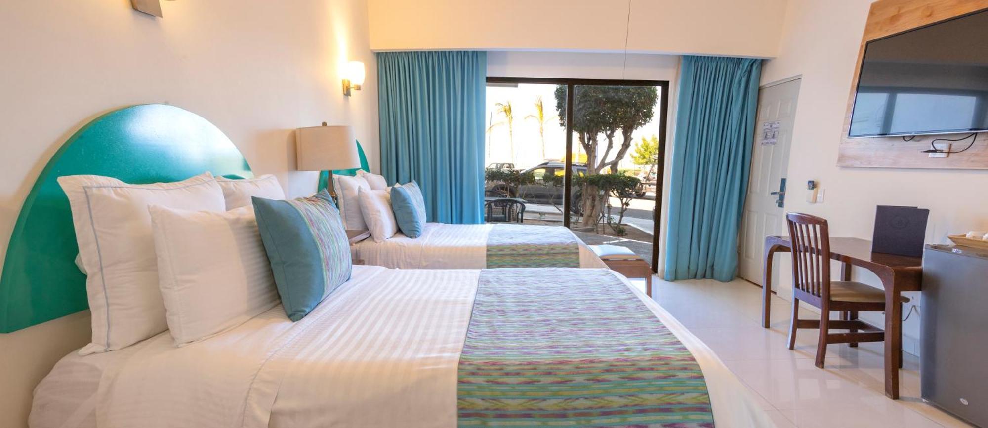 The Westmarine Waterfront Hotel ラパス エクステリア 写真